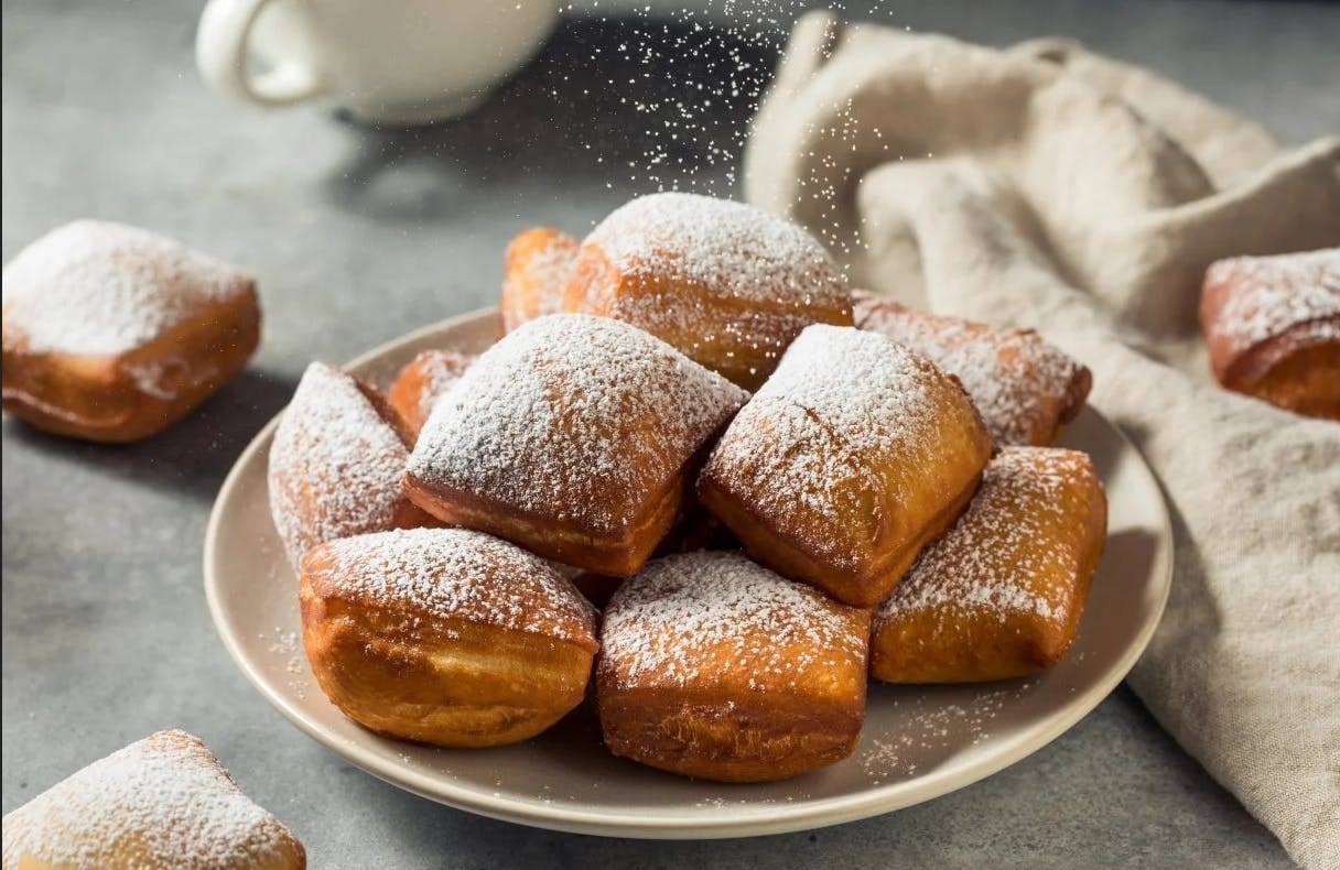 Zeppole (8 Count).